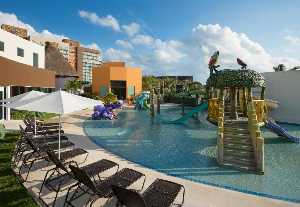 Hard Rock Hotel Cancun  resort