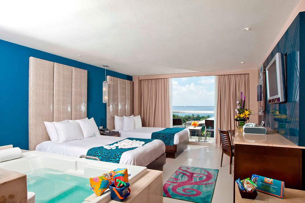 Deluxe Family Lagoon View (Two Bedroom)