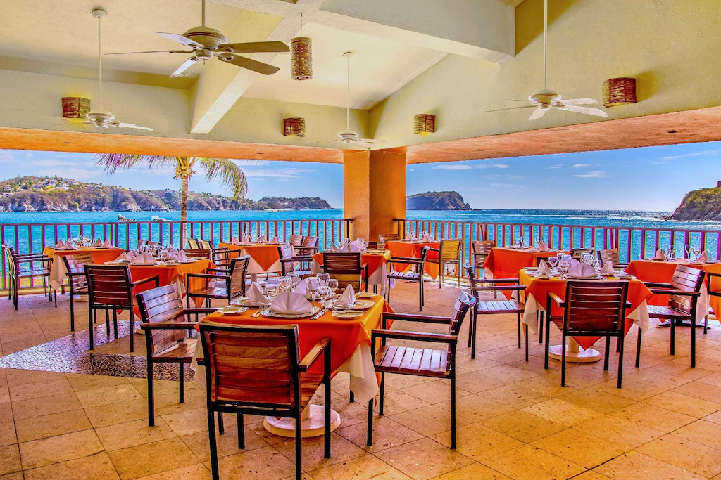 Las Brisas Huatulco resort