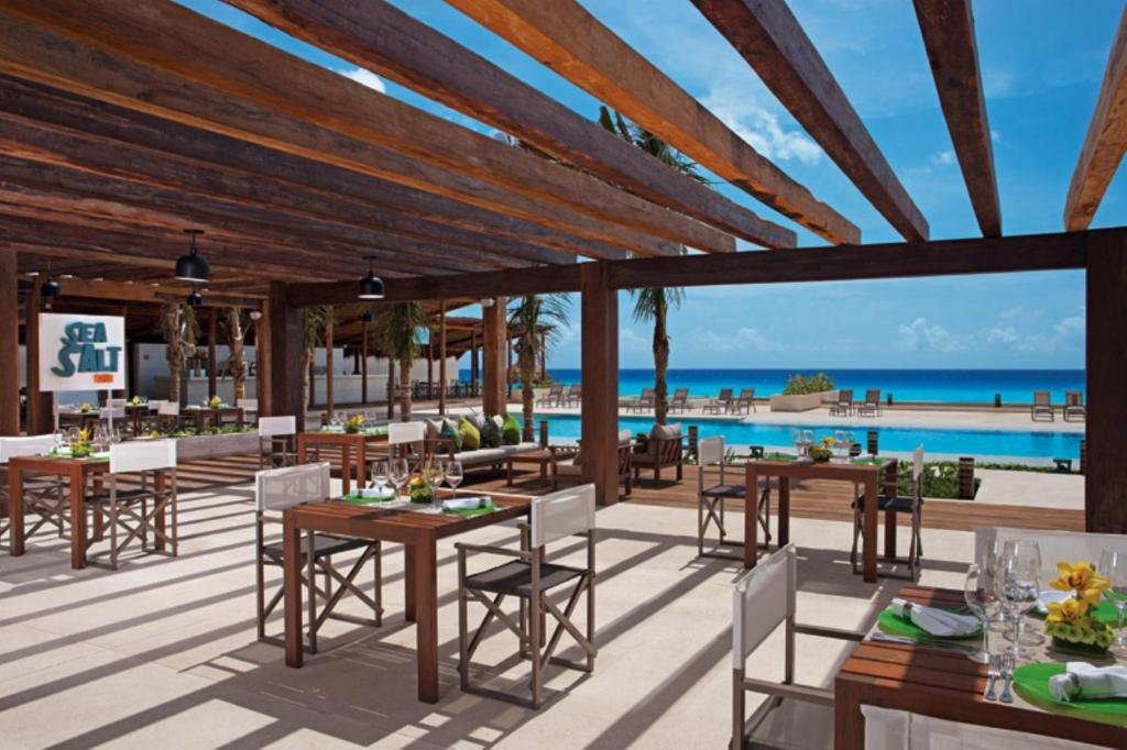 Secrets The Vine Cancun resort