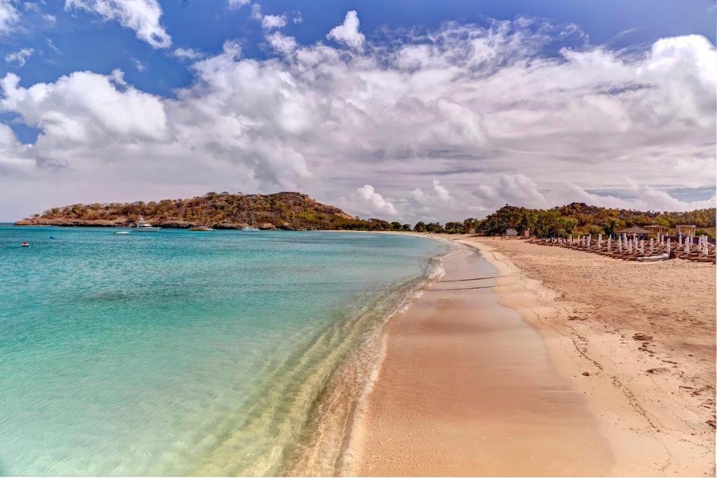 Royalton Antigua resort