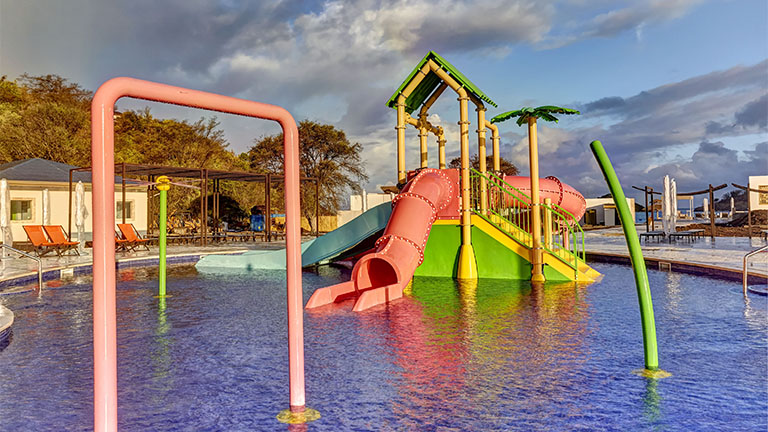 21anuro2-royalton-antigua-splash-pad