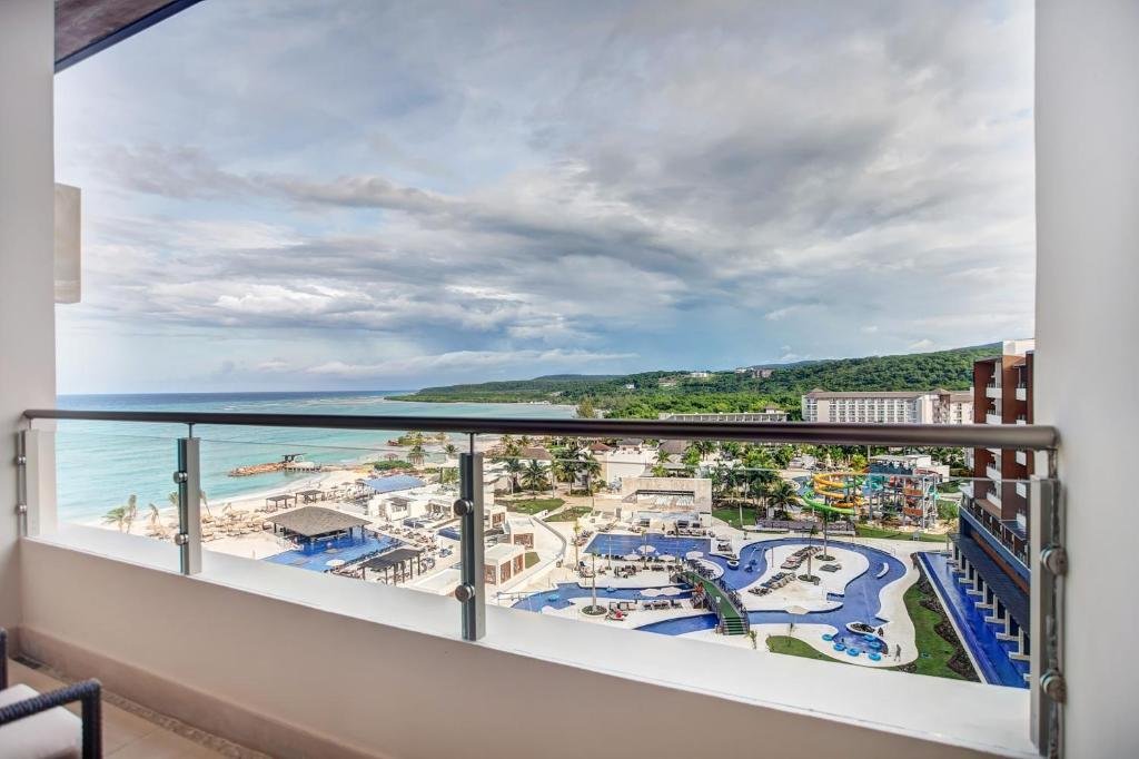 Royalton Blue Waters resort