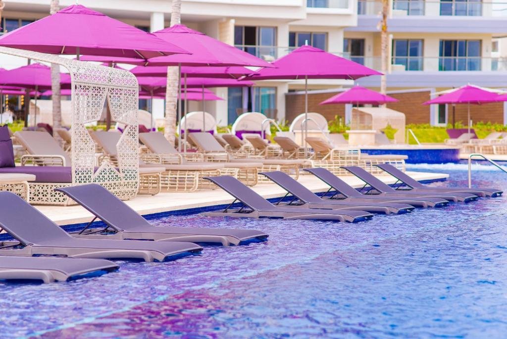 Planet Hollywood by Royalton Cancun resort