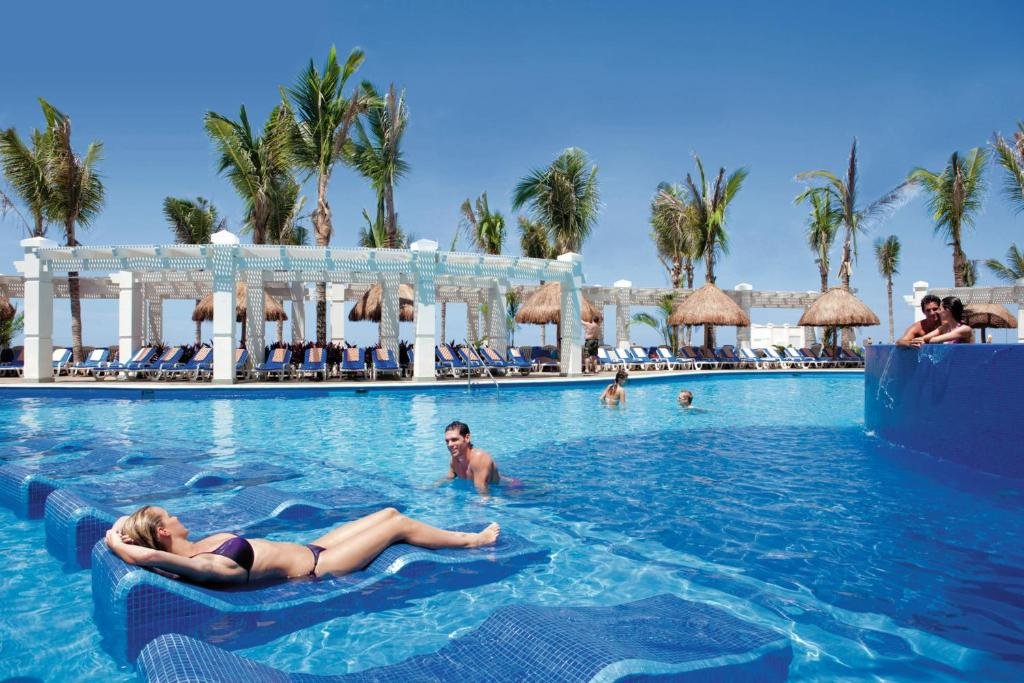 Riu Emerald Bay resort