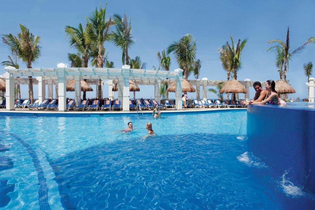 Riu Emerald Bay resort