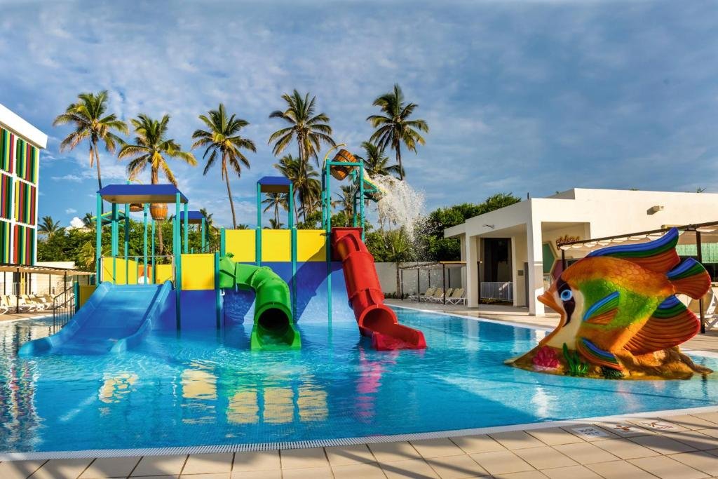 Riu Emerald Bay resort
