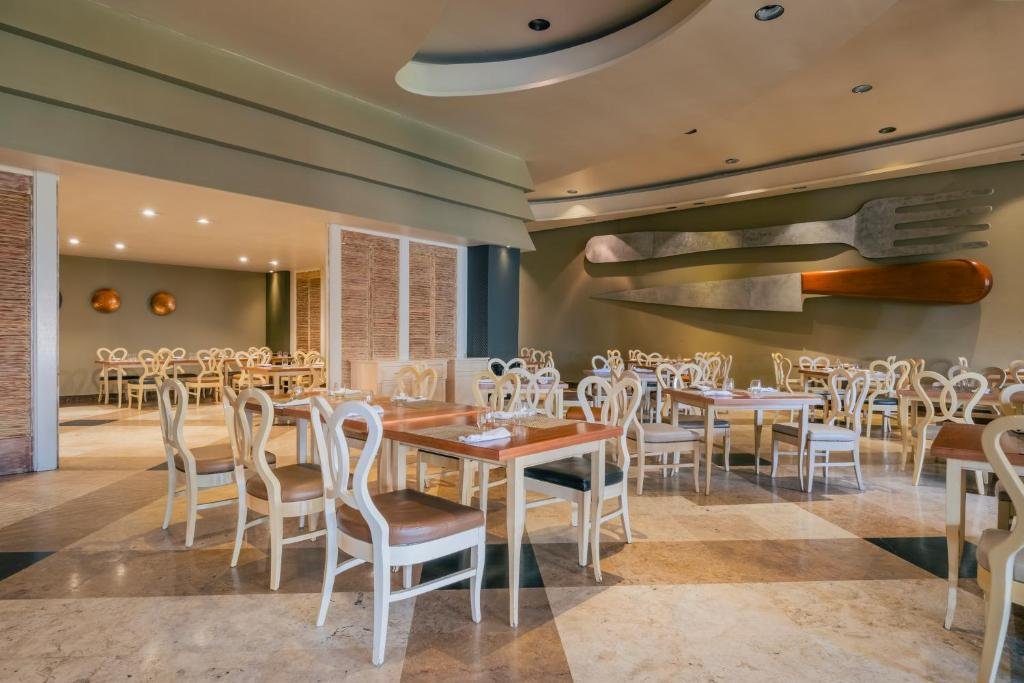 Iberostar Selection Rose Hall Suites resort