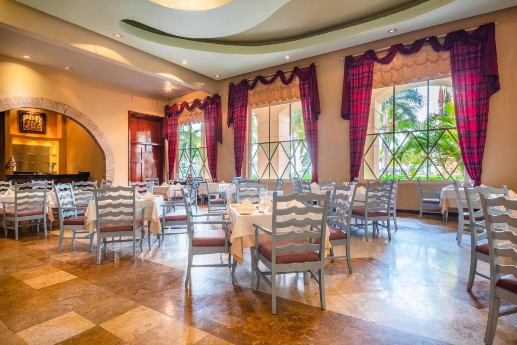 Iberostar Selection Rose Hall Suites resort