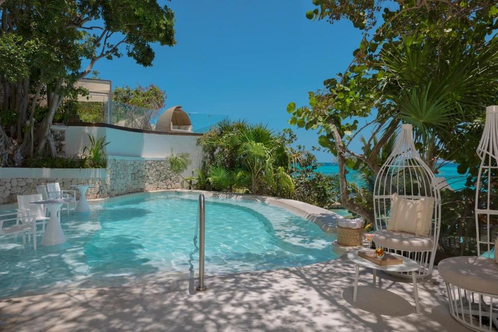 Impression Isla Mujeres by Secrets  resort