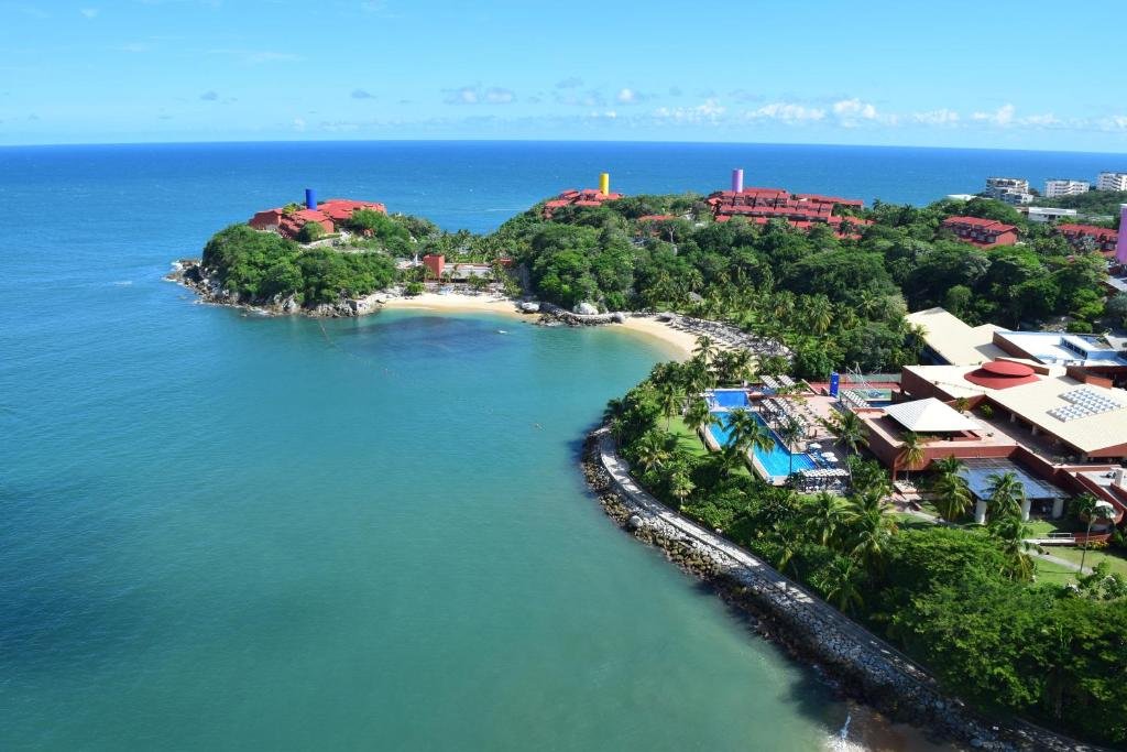 Las Brisas Huatulco resort