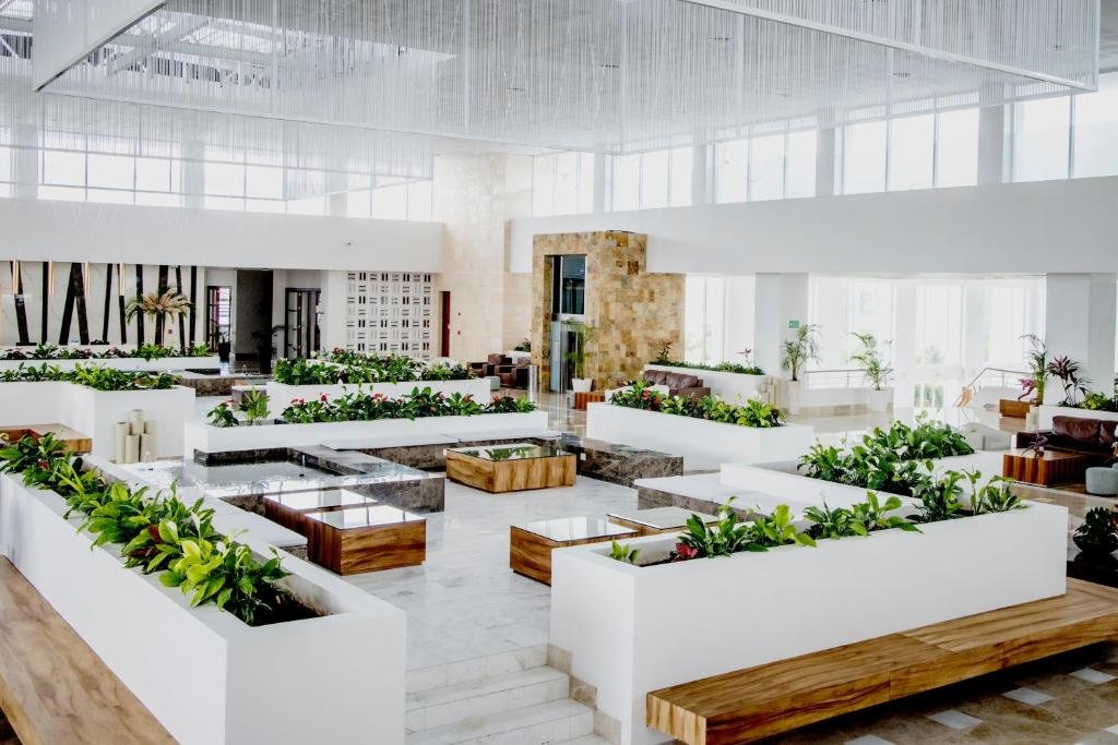Majestic Elegance Costa Mujeres resort