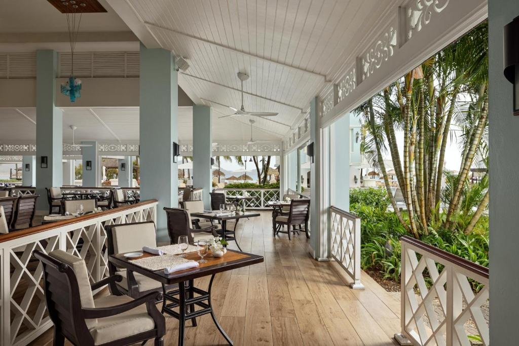 Sandals Grande St. Lucian resort