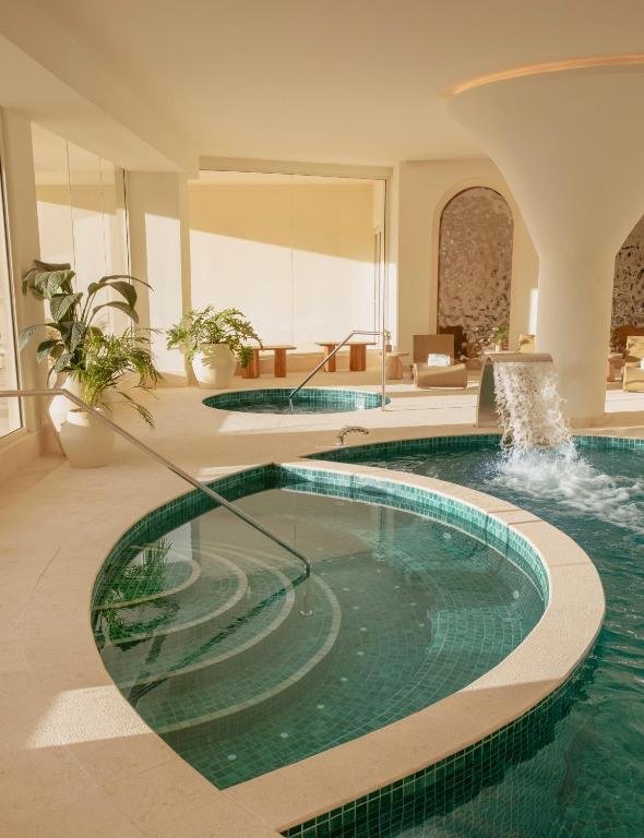 Las Brisas Huatulco resort