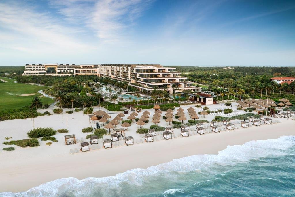 Atelier Playa Mujeres 
