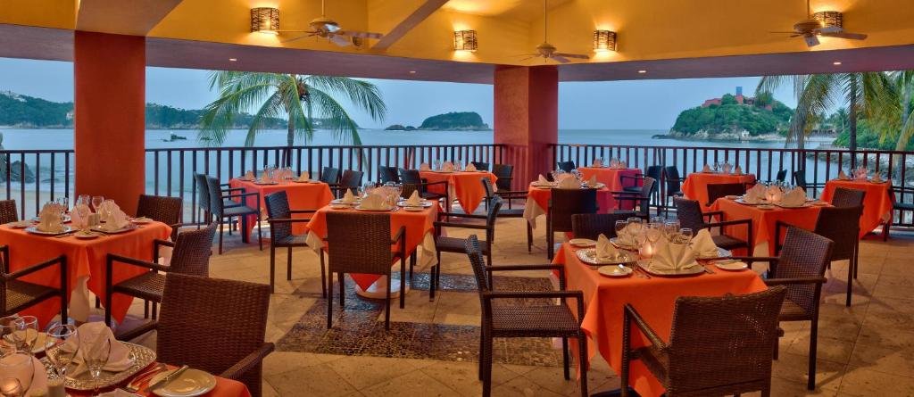 Las Brisas Huatulco resort