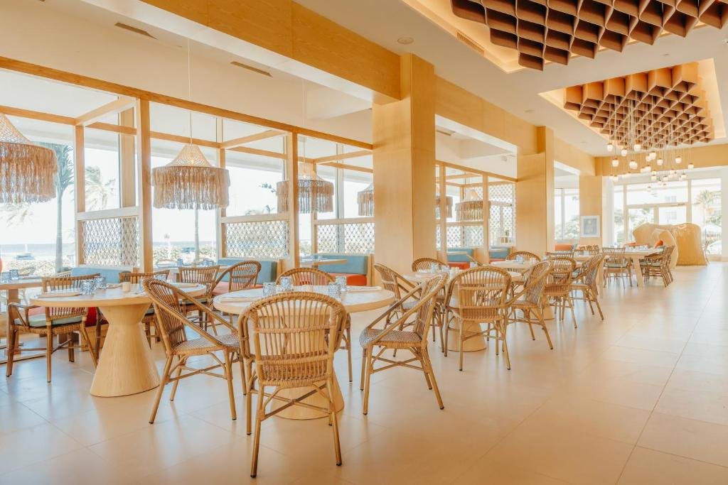 Las Brisas Huatulco resort