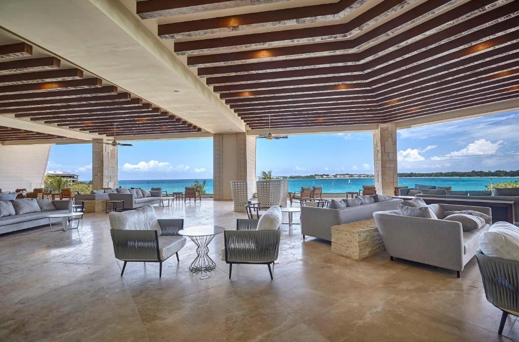 Royalton Negril resort