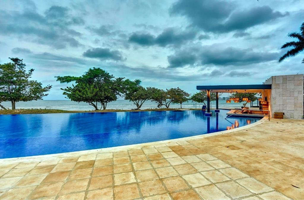 Royalton Negril resort