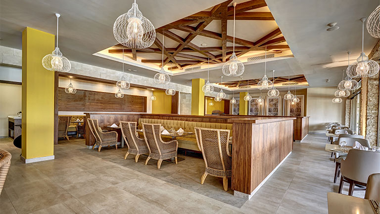 9anuro2-royalton-antigua-rest-gourmet-marche-buffet