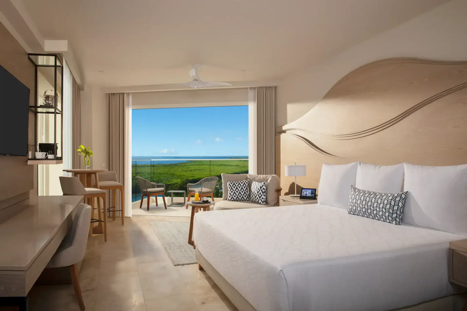 Allure Junior Suite Laguna View