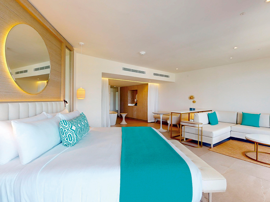 Princess Luxury Junior Suite with Hydromassage
