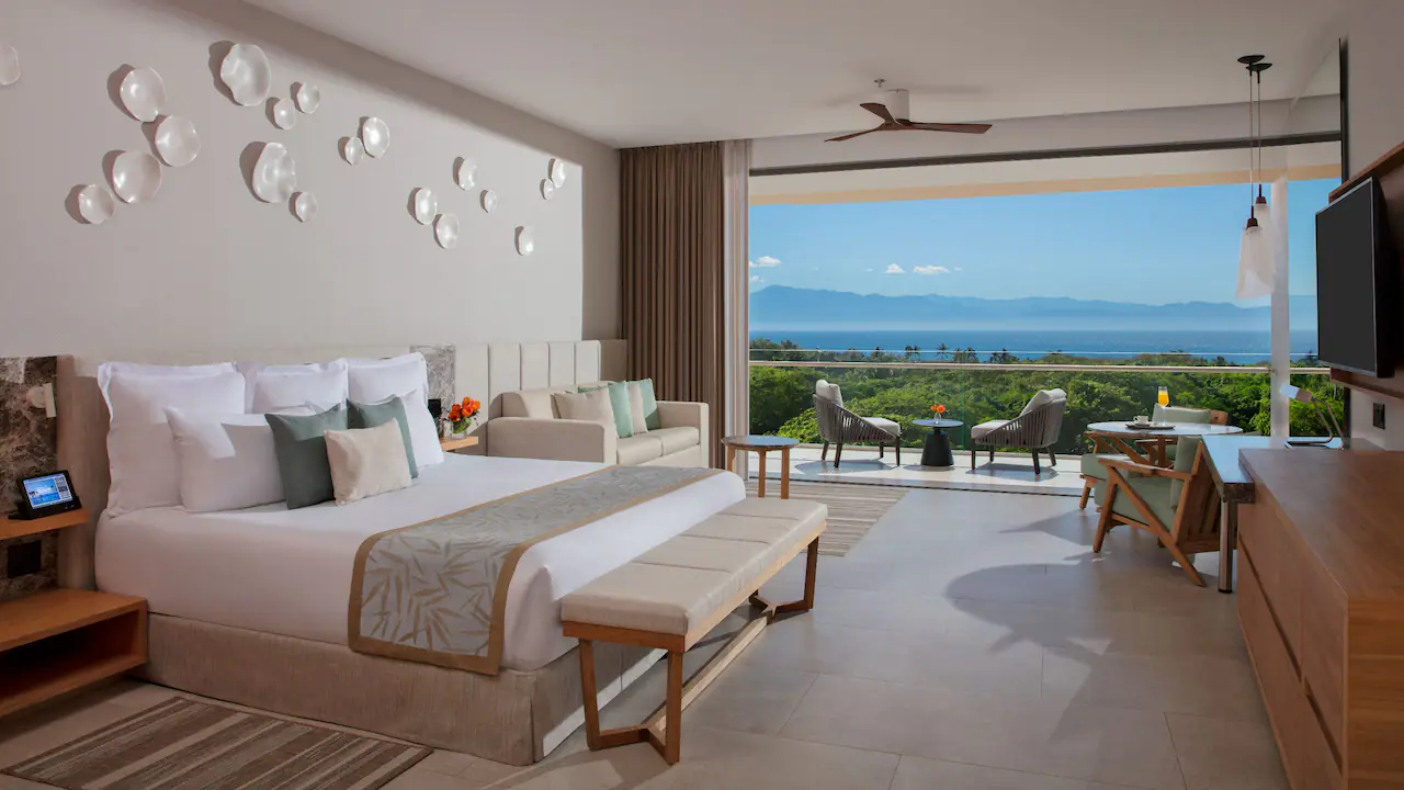 Junior Suite Partial Ocean View King or Double
