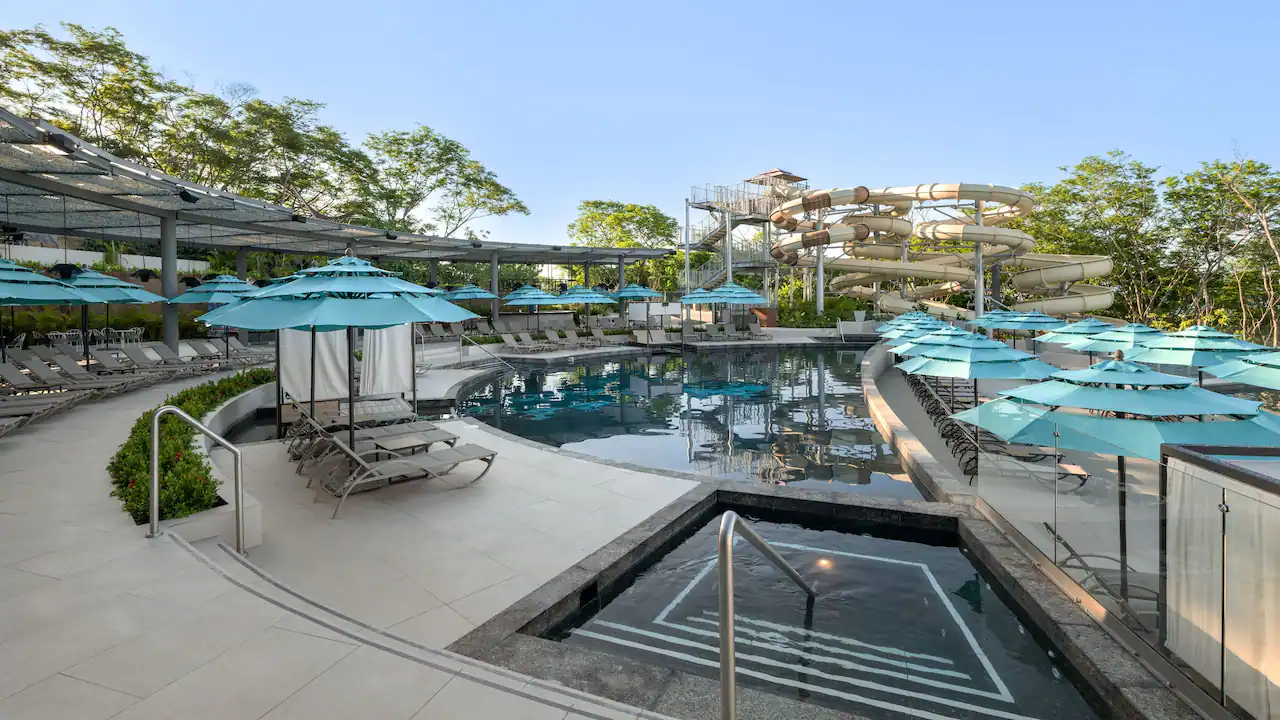DRBMI-P0044-Waterpark-Pool.16x9