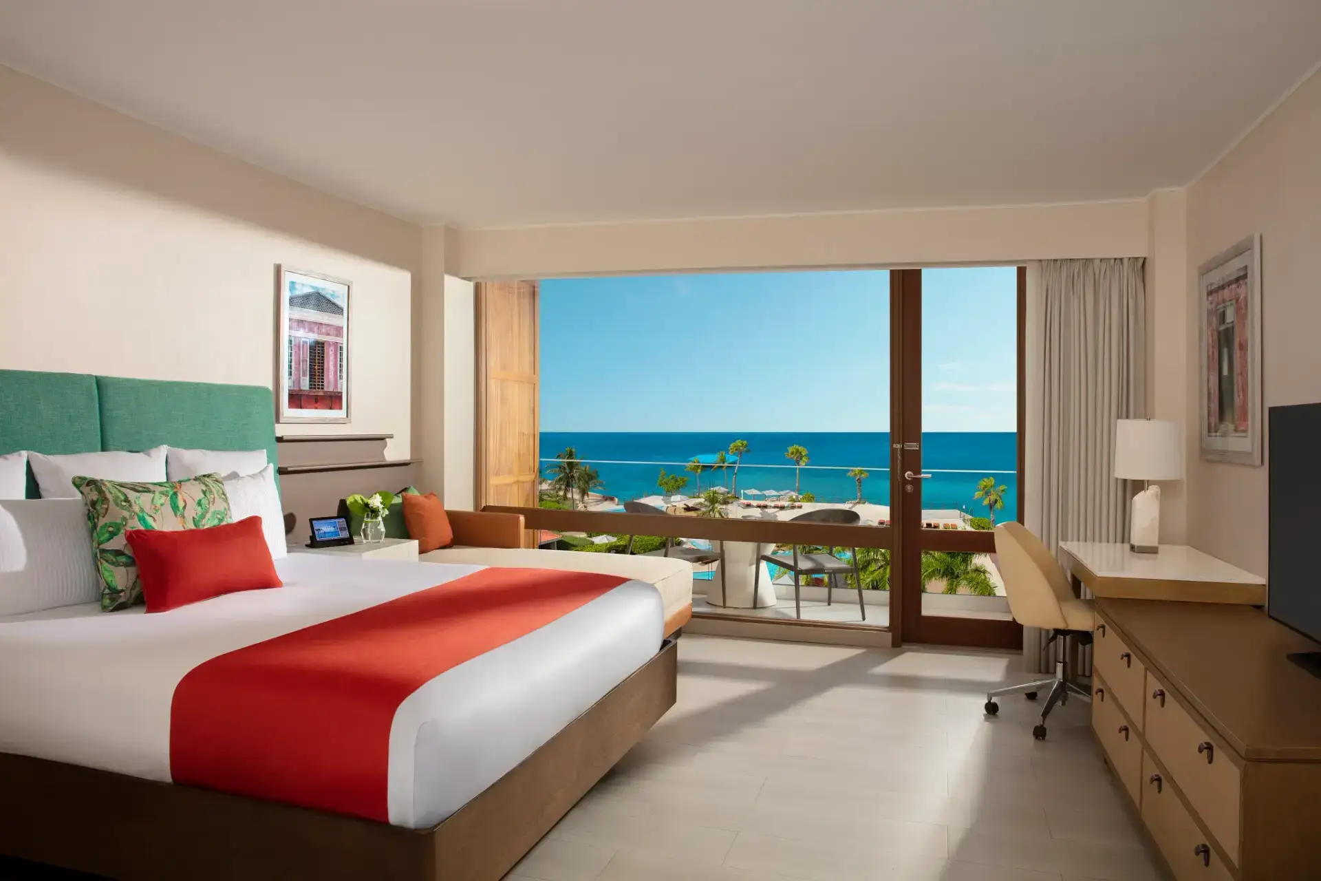 Deluxe Pool View