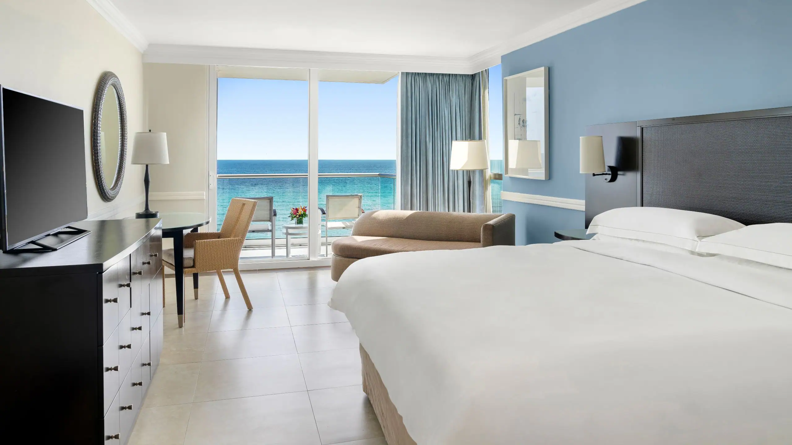 Ocean Front King