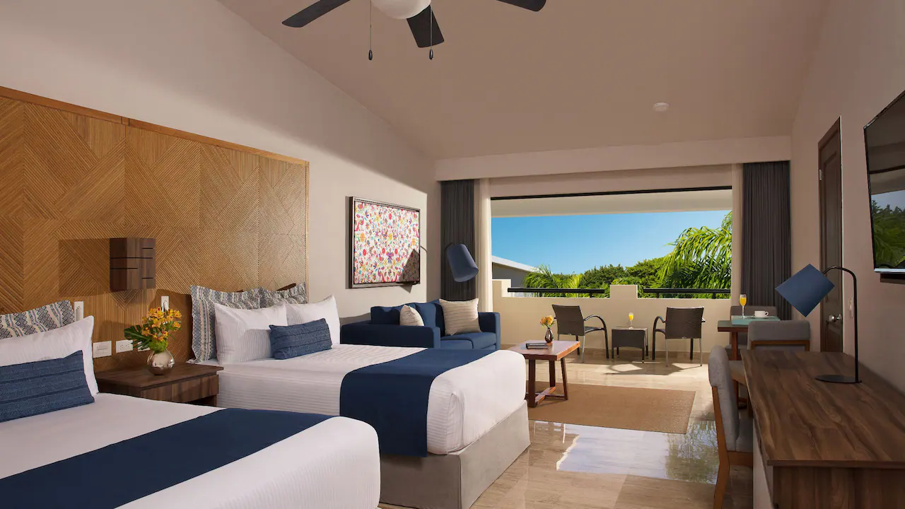 Deluxe Junior Suite Double at Dreams Sapphire Resort & Spa