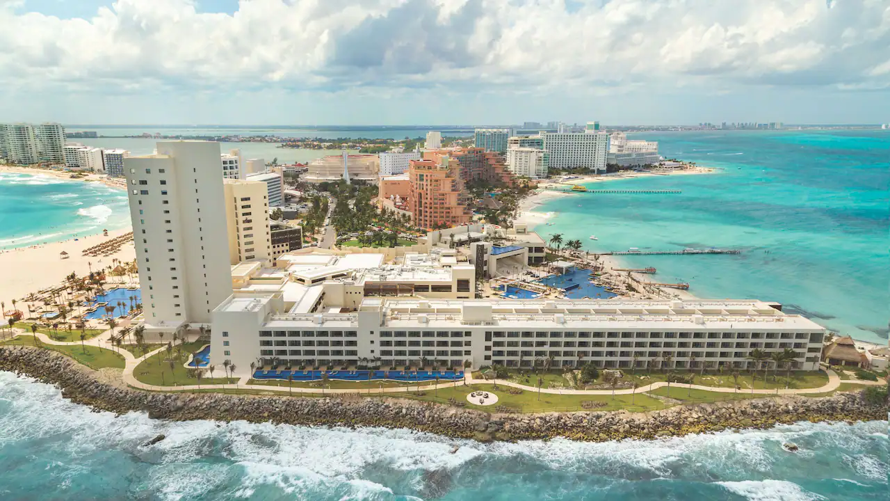 Hyatt-Ziva-Cancun-P165-Aerial-View-East.16x9
