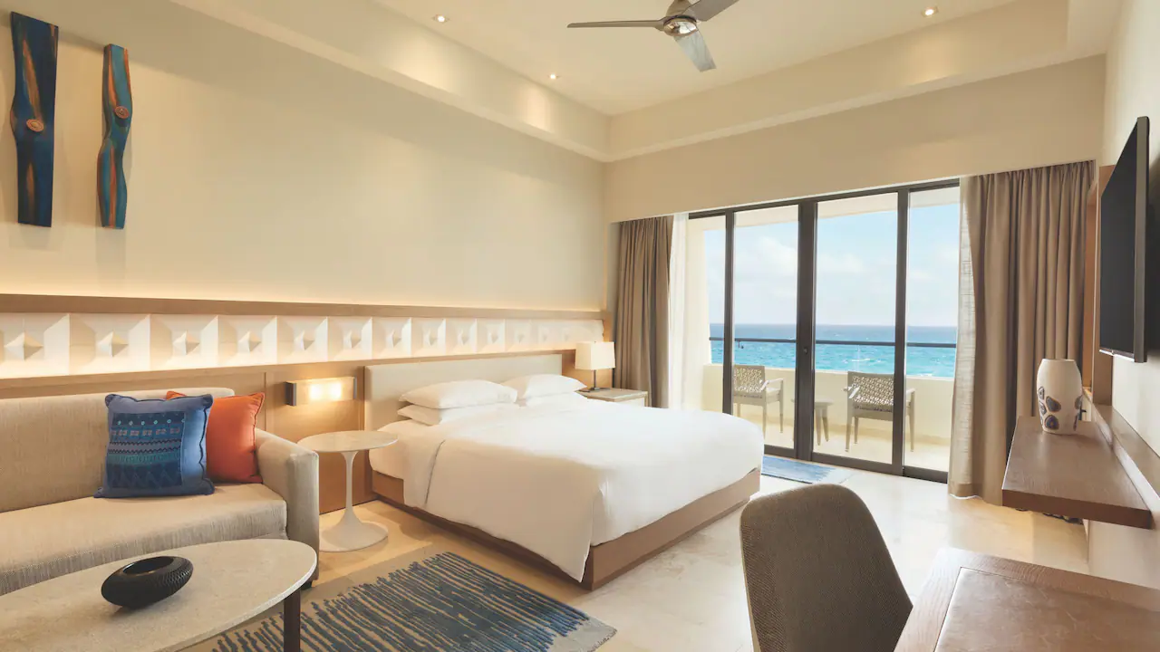 Ocean Front Pyramid Suite (with Sofa Bed)
