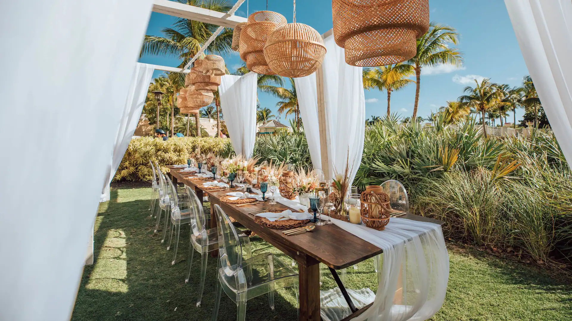 NASGH-P0951-Wedding-Table-Cinko-Lawn.16x9