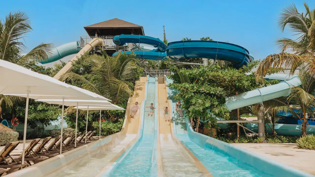 PUJIF-P0269-Canapolis-Waterpark-Slides.16x9