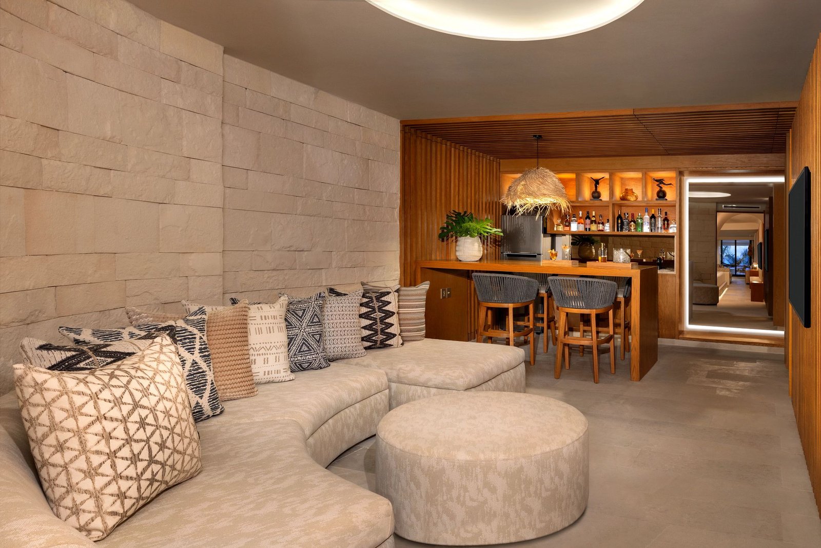 Paramount Suite Ocean Front