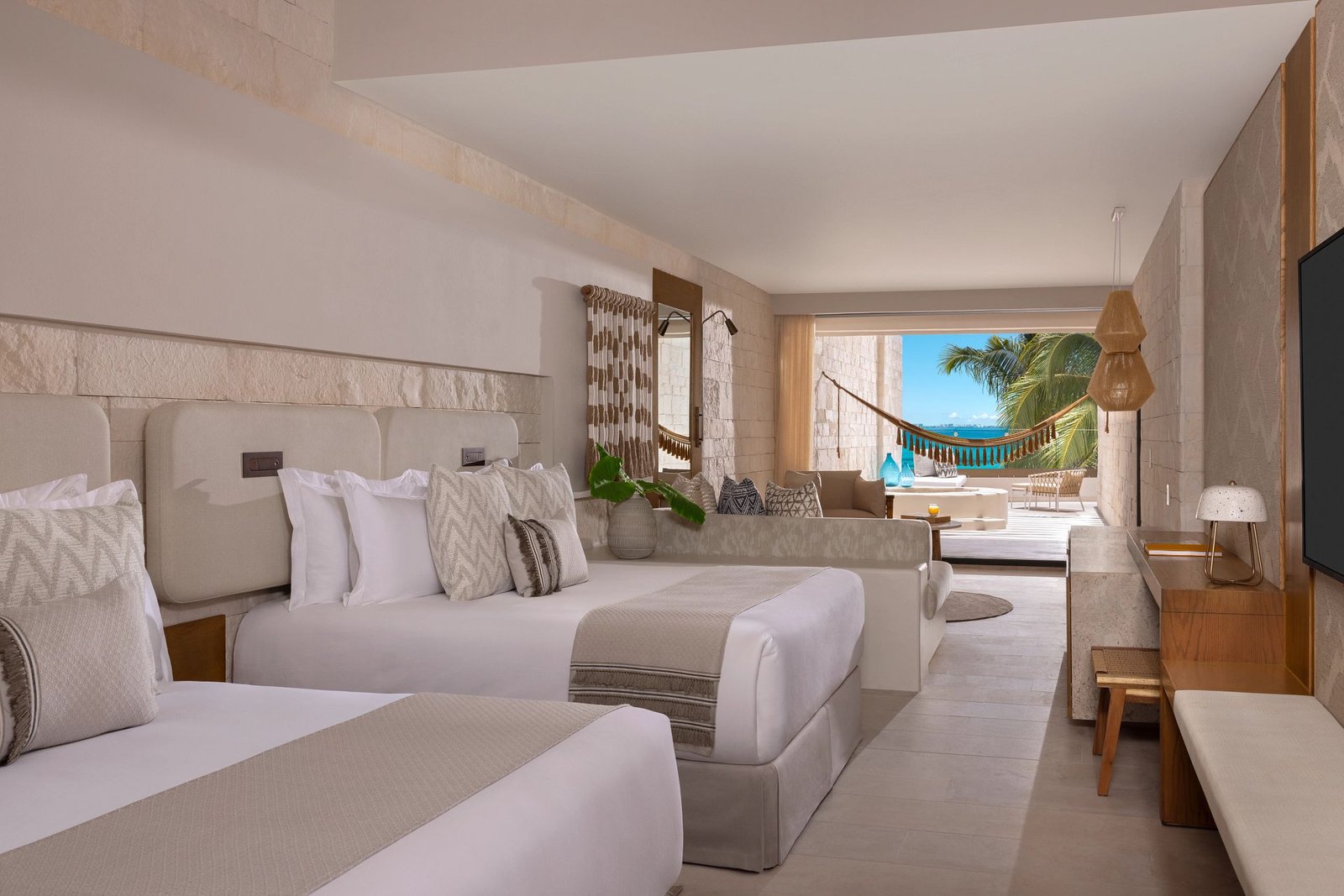 Signature Junior Suite Double Ocean View w/ Hot Tub