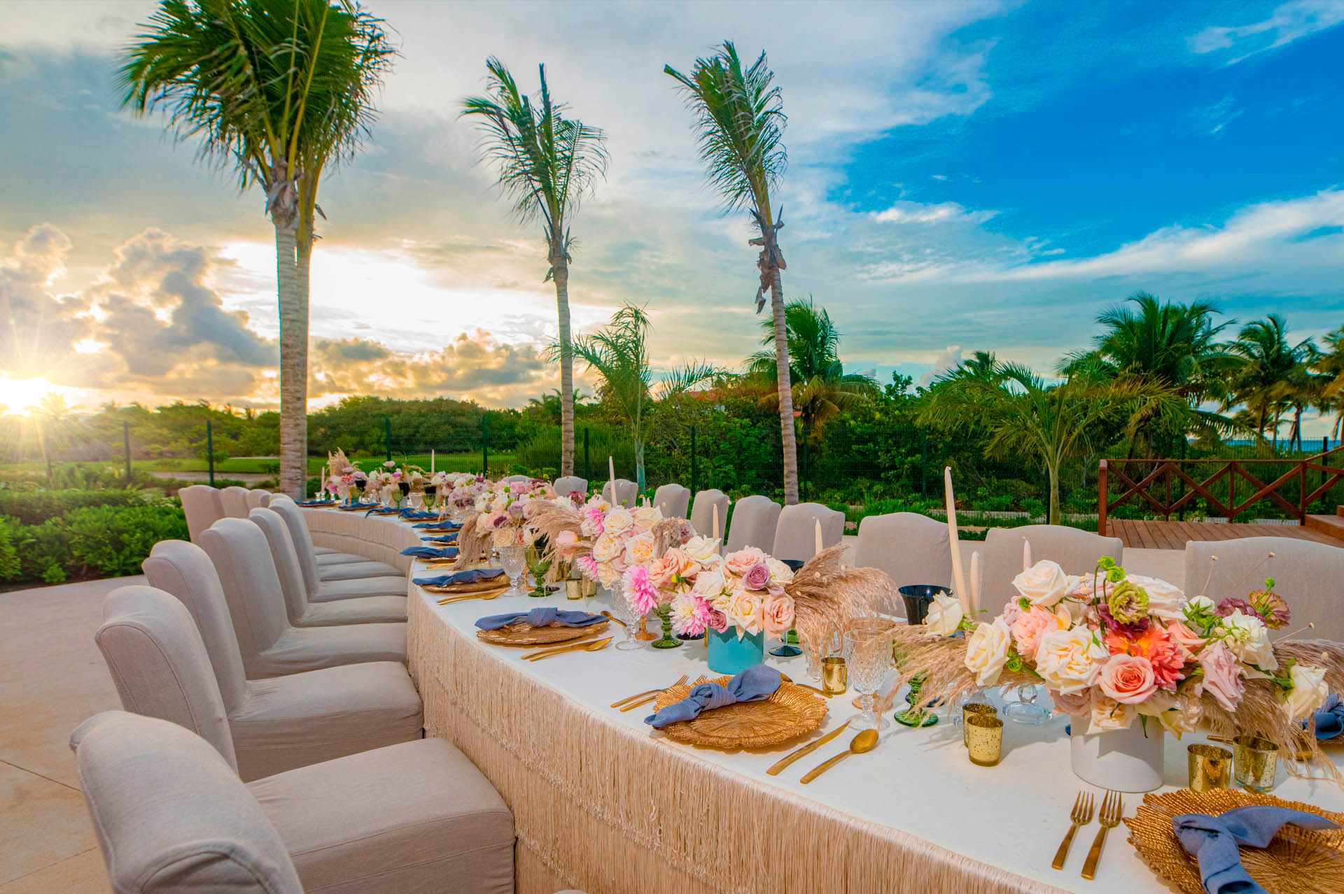 atelier-estudio-playa-mujeres-weddings-cancun.webp