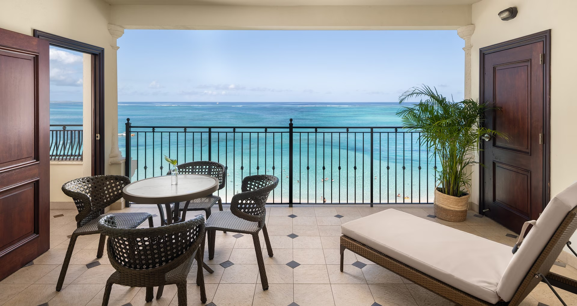 Italian Beachfront Penthouse Two Bedroom Imperial Butler Family Suite