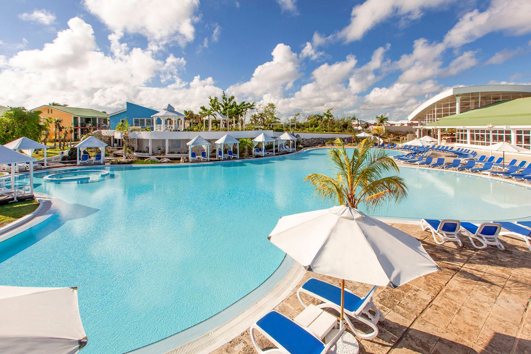 ccc-melia-cayo-coco-pool-02.jpg