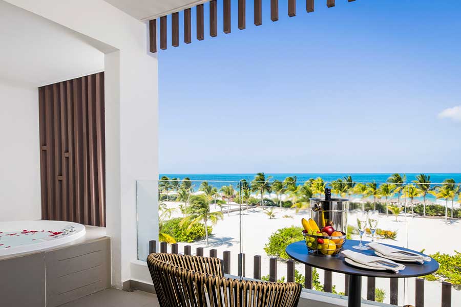 Elegance Club Junior Suite Ocean Front Outdoor Jacuzzi