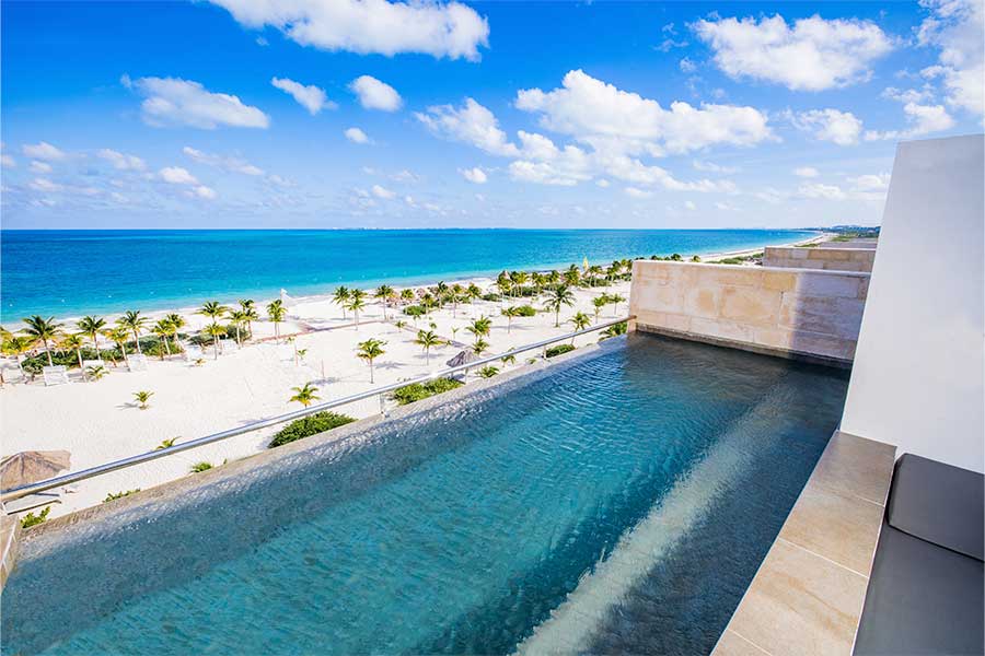 Elegance Club Plunge Pool Ocean Front 