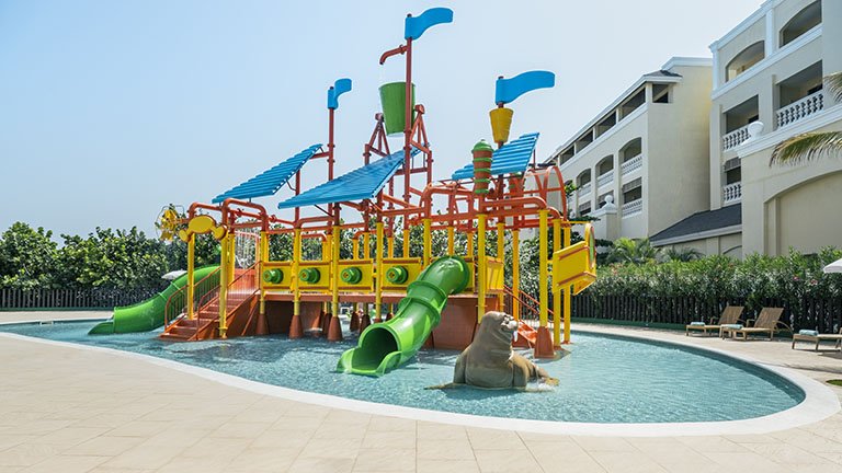 iberostar-rose-hall-suites-kids-pool