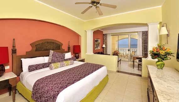 Junior Suite Ocean Front