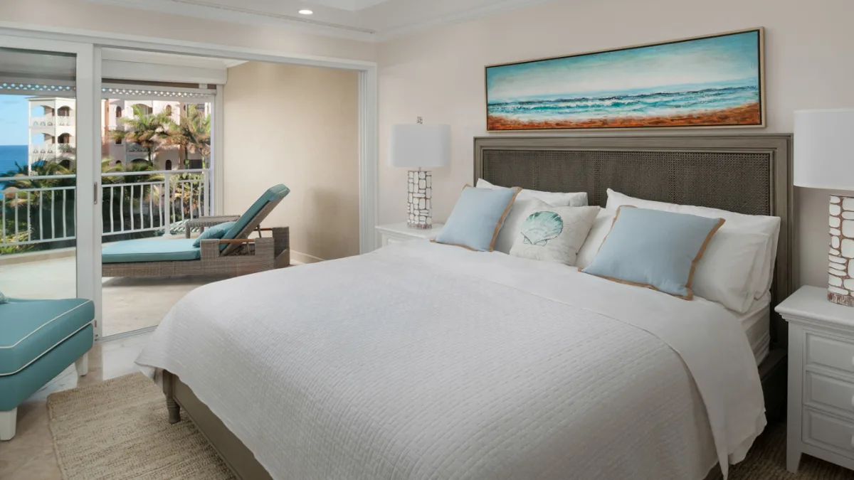 Two Bedroom Contemporary Penthouse & Rooftop Pool