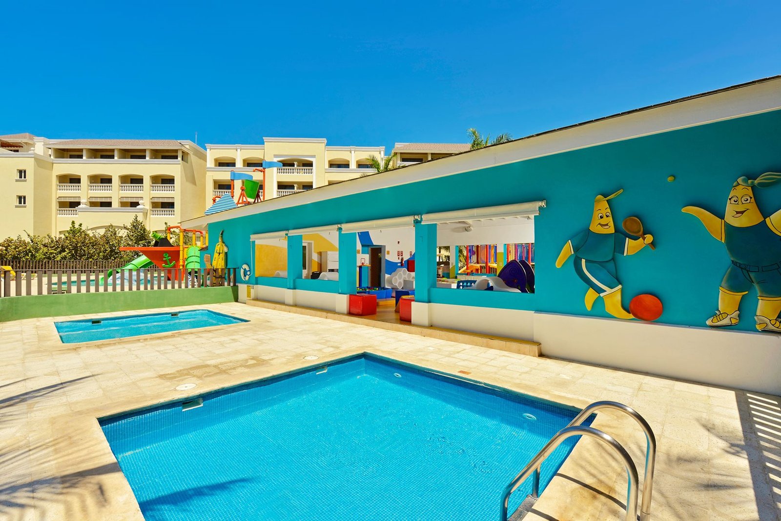 mbj-iberostar-selection-rose-hall-suites-kids-01.jpg