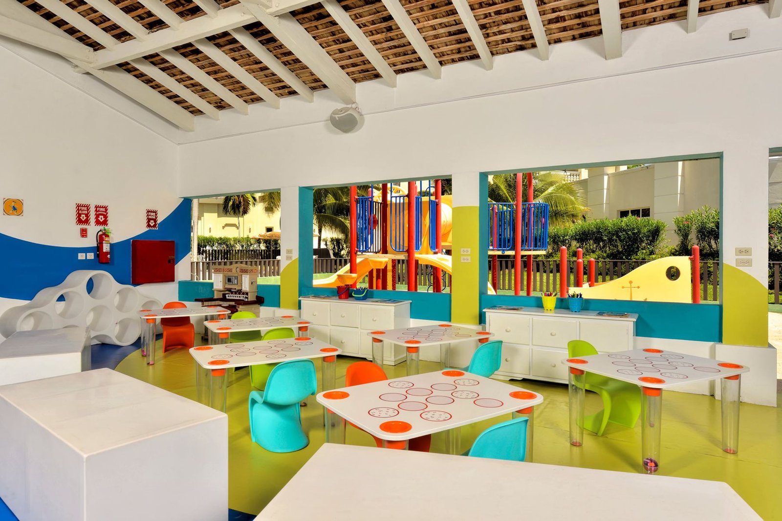 mbj-iberostar-selection-rose-hall-suites-kids-03.jpg