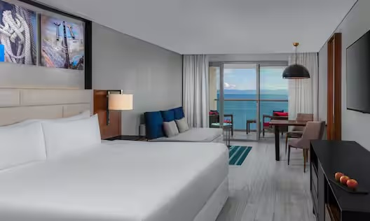 Premium Ocean Front - King or 2 Queens