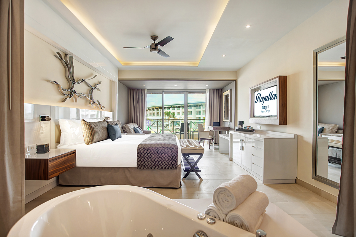 Luxury Family Suite 