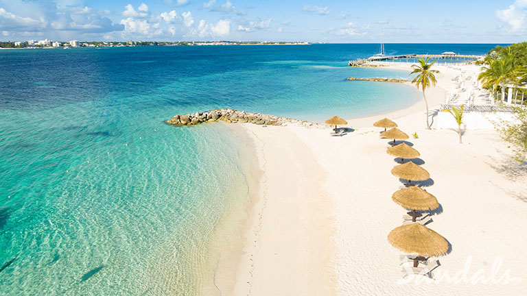 sandals-royal-bahamian-aerial-barefoot-cay-2